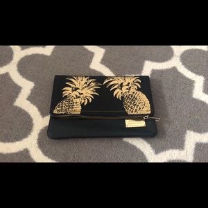 Kahulale’a fold over clutch